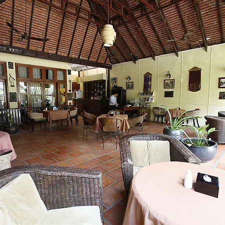 Amber House-3