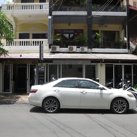Goldie Guesthouse-3